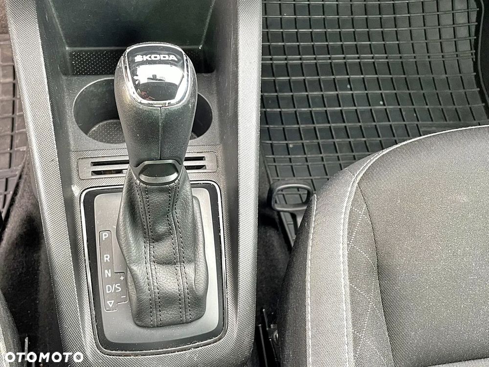 Skoda Fabia 1.0 TSI Ambition DSG - 14