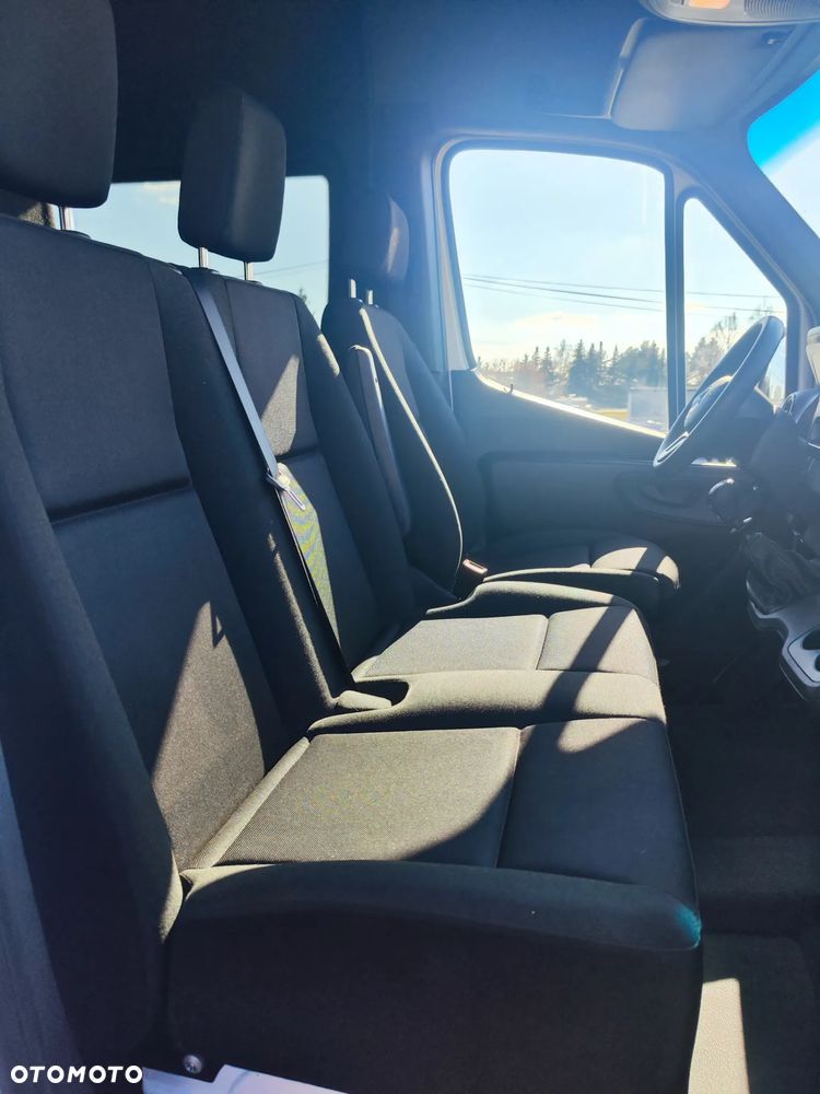 Mercedes-Benz SPRINTER wersja średnia Brygadówka 7-osobowa klima tempomat  salon Polska - 13