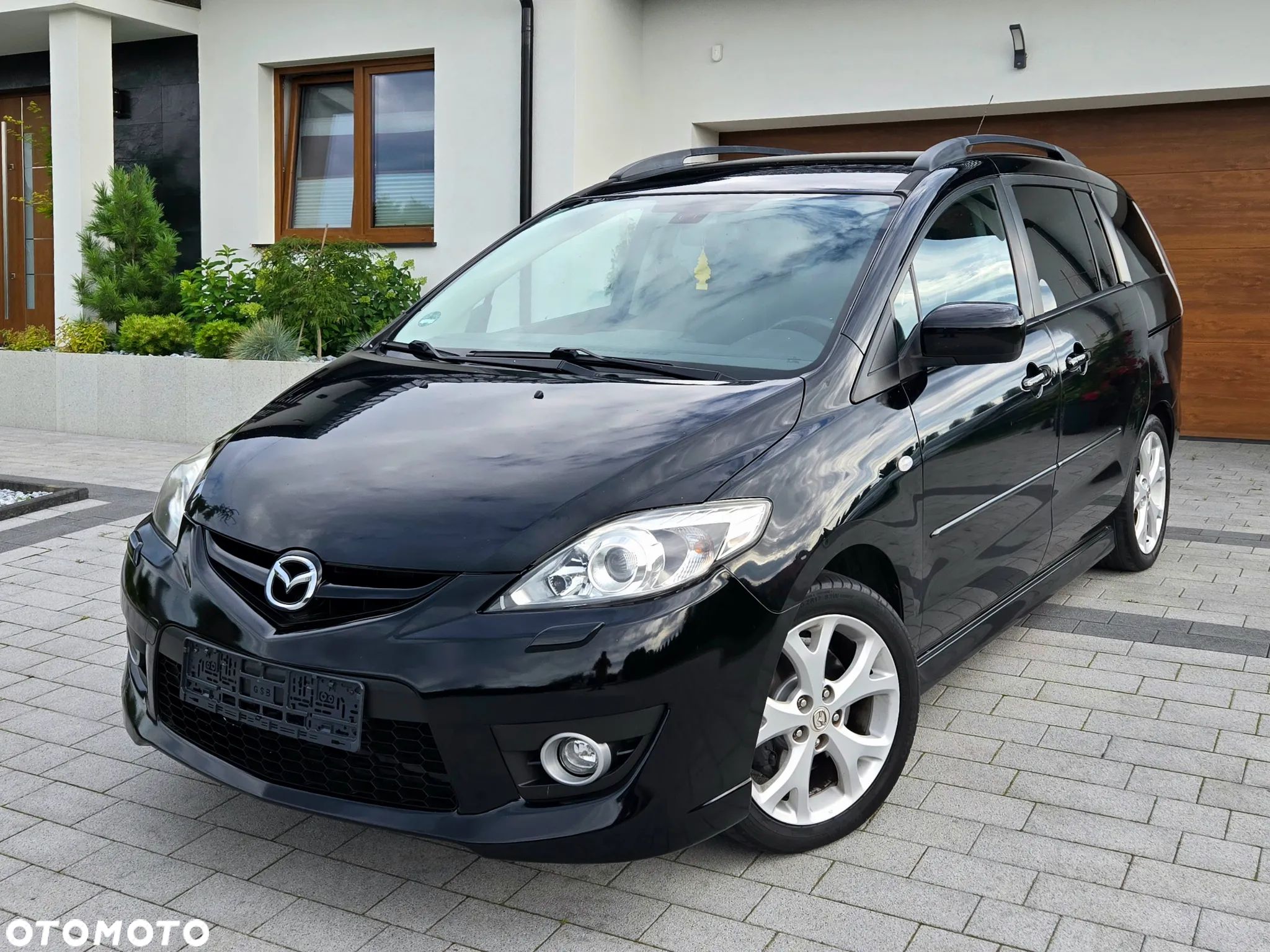 Mazda 5 2.0 Exclusive + - 1