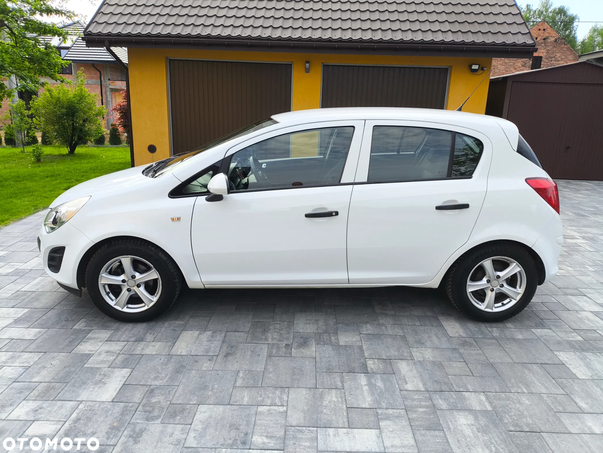 Opel Corsa - 3