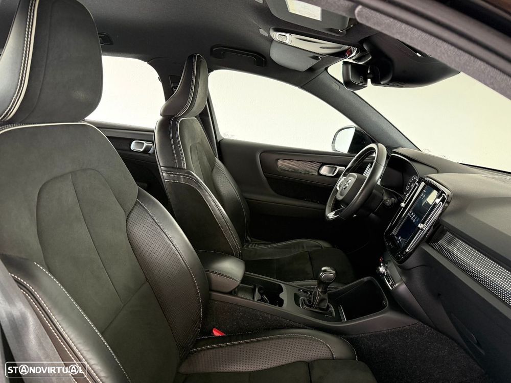 Volvo XC 40 2.0 D3 R-Design - 16