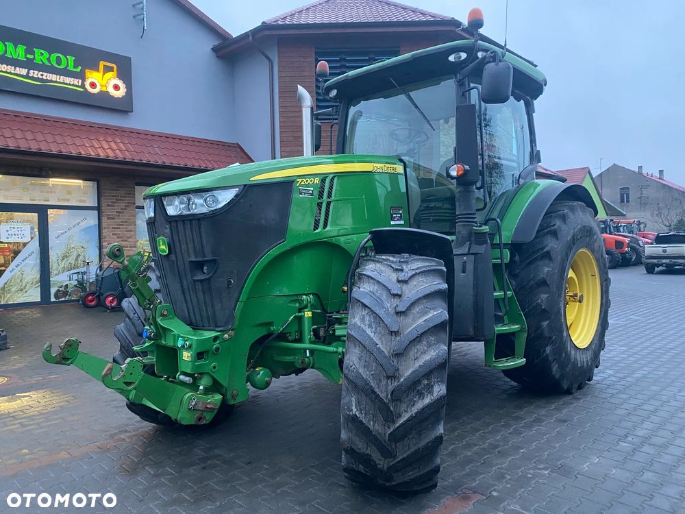 John Deere 7200 R  7230  CASE PUMA 6215 R - 1