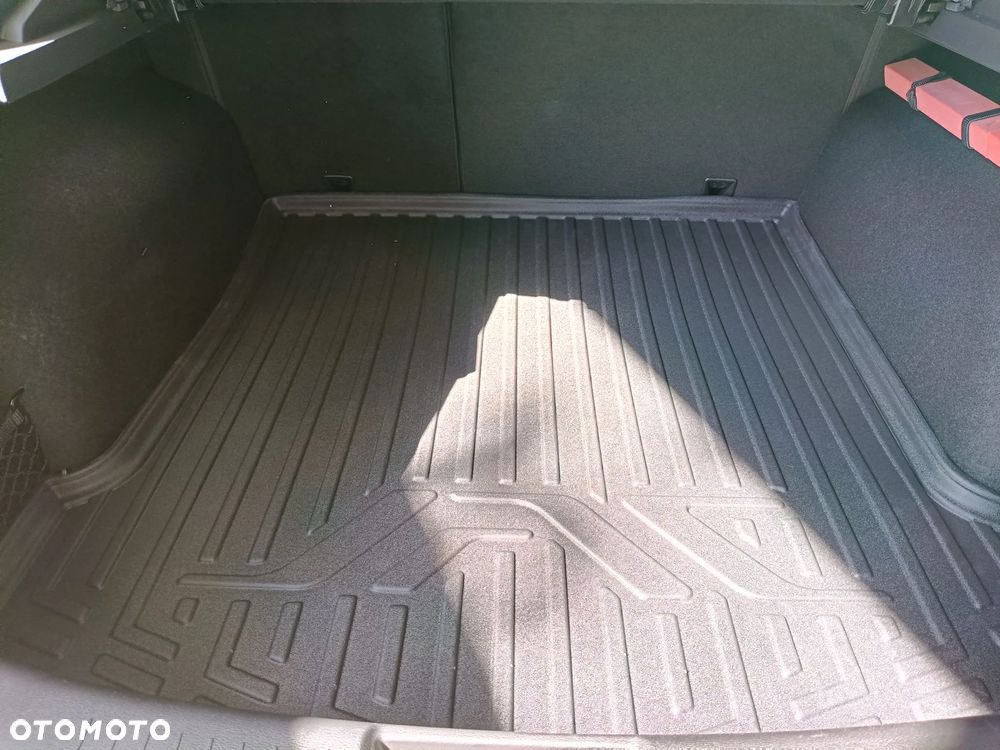 JAC J7 - 27
