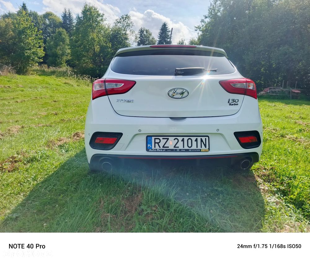Hyundai i30 1.6 GDI Turbo Luxury - 4