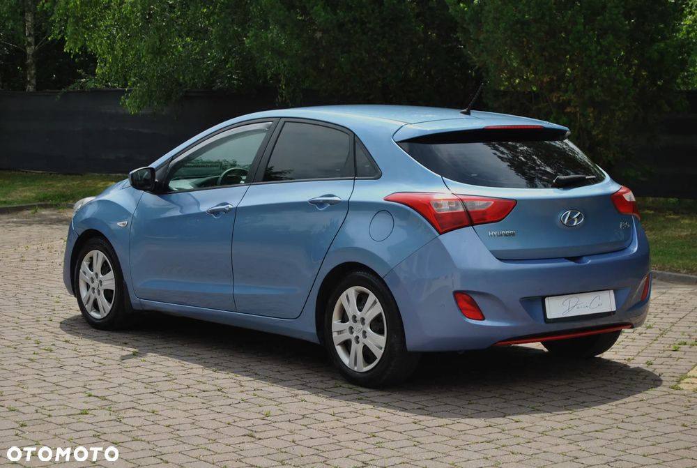 Hyundai i30 1.4 Select - 4