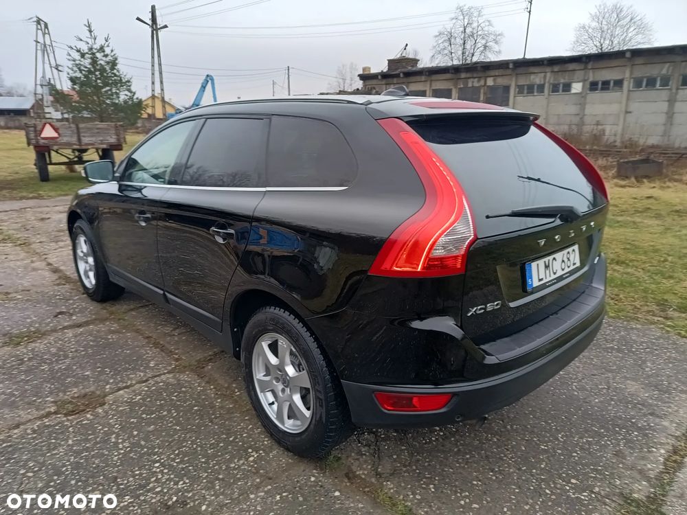 Volvo XC 60 D4 AWD Edition Pro - 11