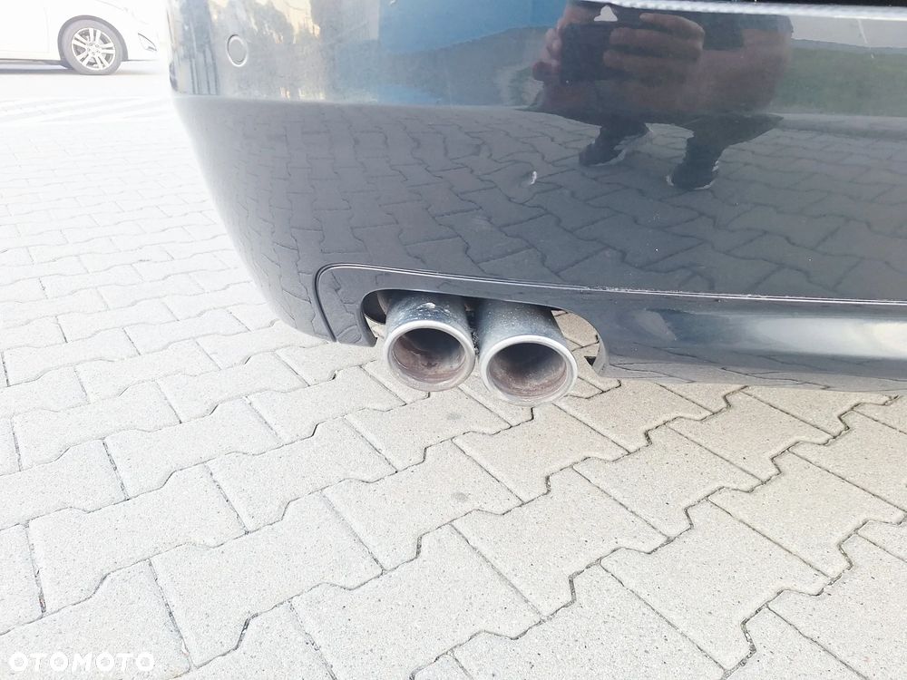 BMW Seria 5 520d - 32