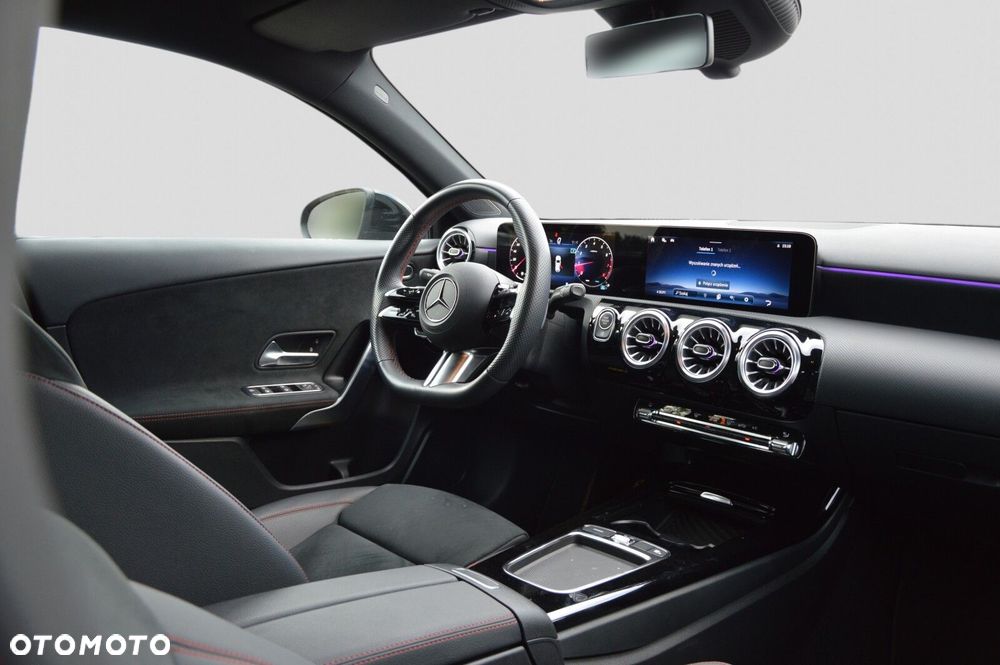 Mercedes-Benz Klasa A 200 AMG Line 7G-DCT - 19