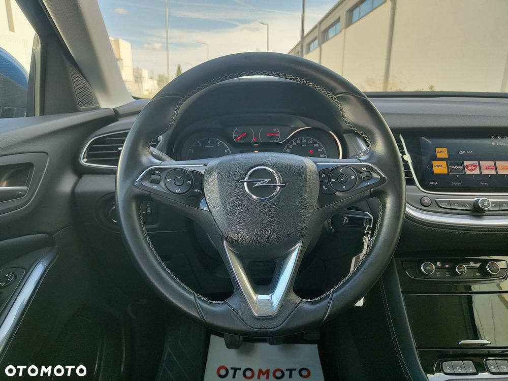 Opel Grandland X 1.2 Start/Stop Business Elegance - 17