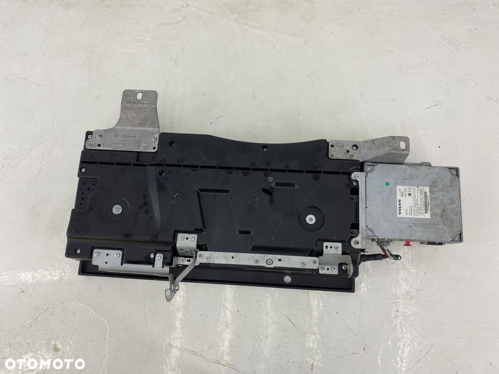 Volvo XC60 subwoofer wzmacniacz org - 4