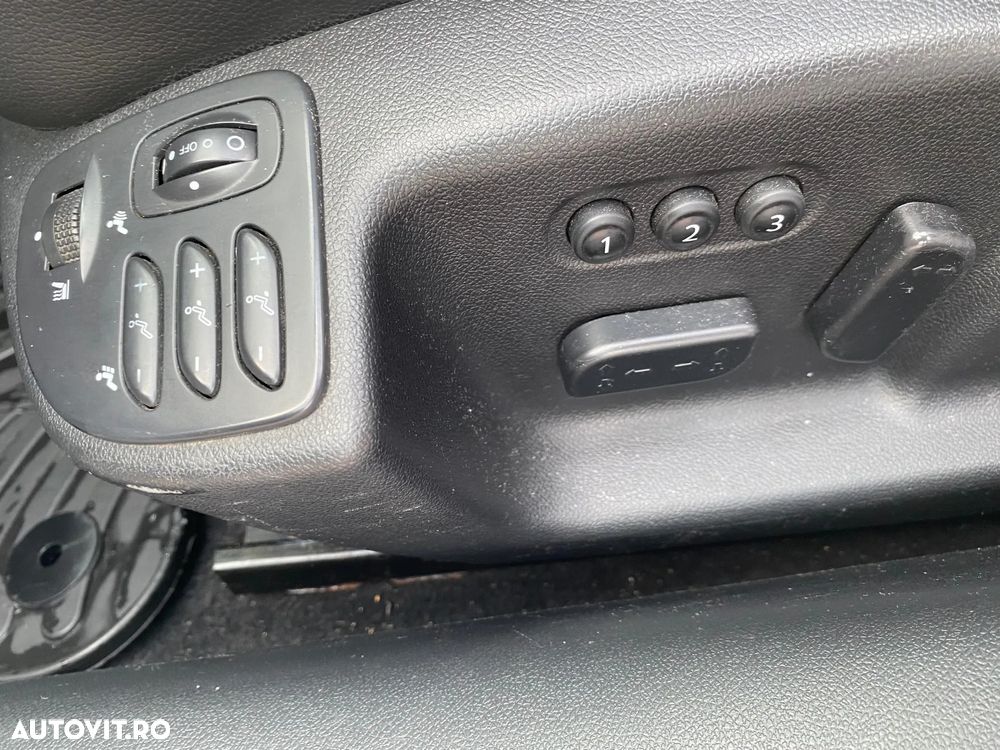 Renault Latitude - 7