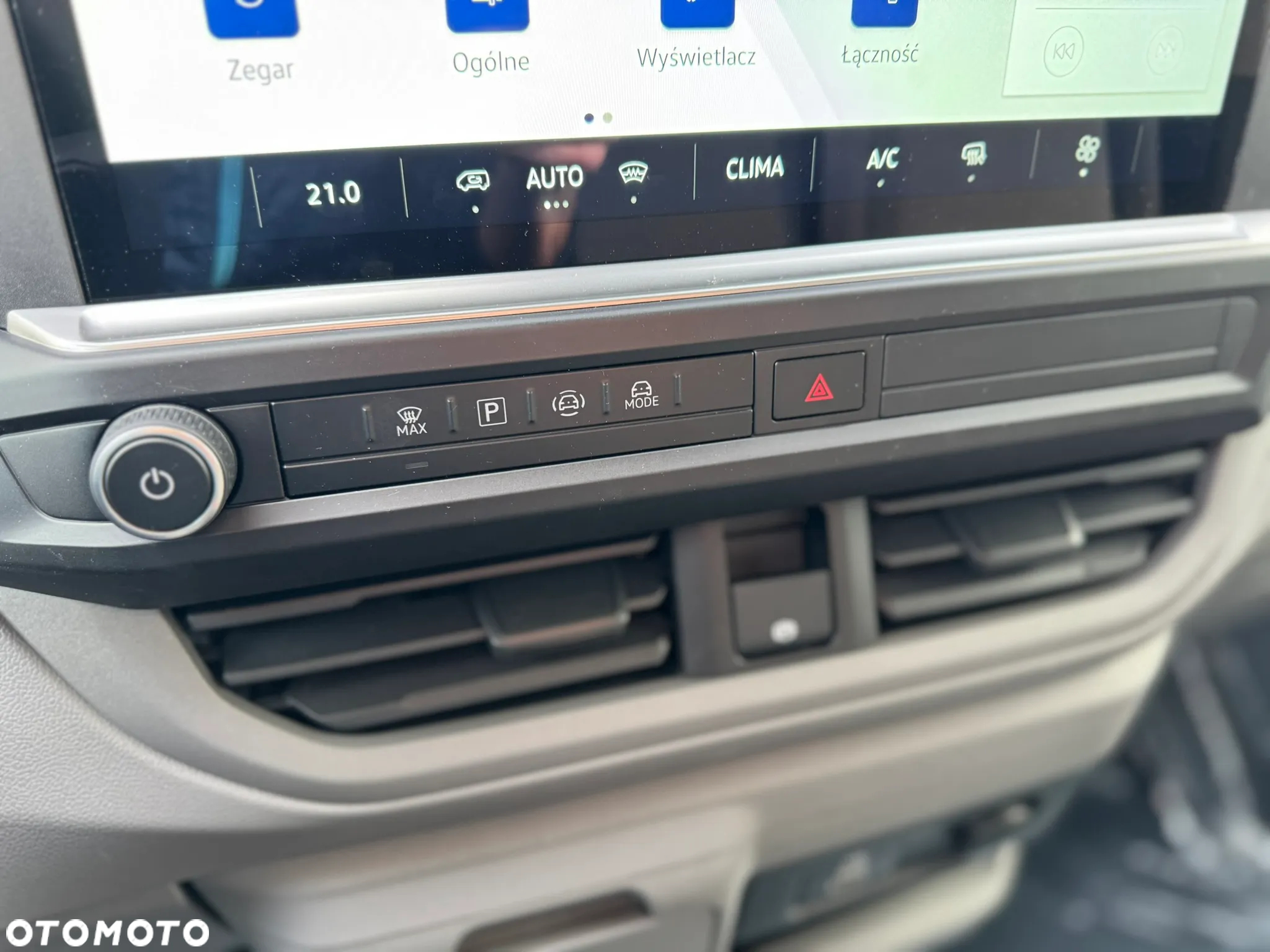 Volkswagen Nowy Transporter - 21