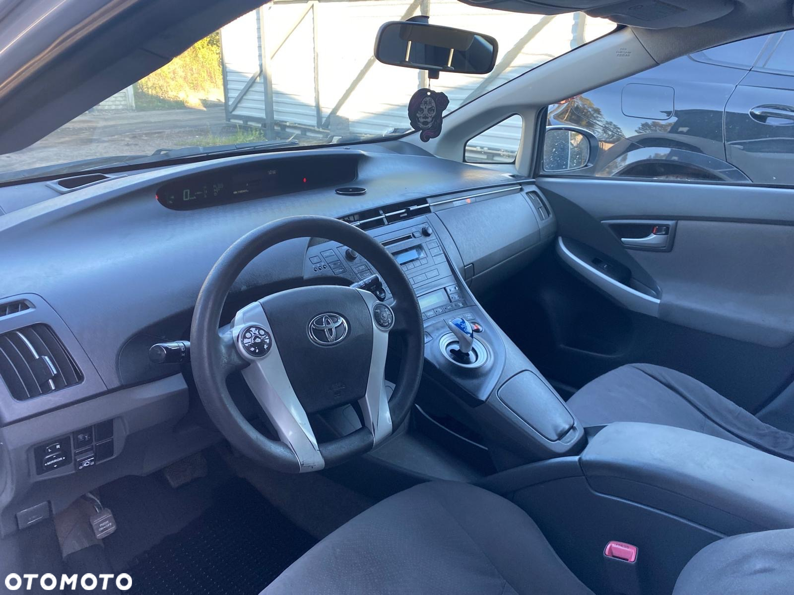 Toyota Prius 1.8 HSD Active - 17