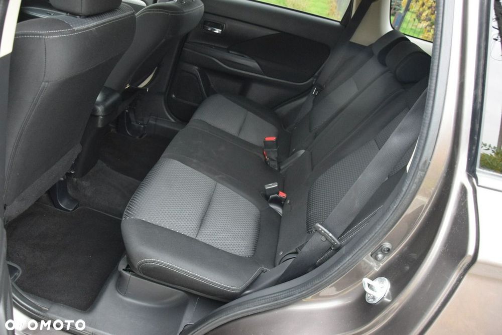 Mitsubishi Outlander 2.0 2WD Edition 100 - 19