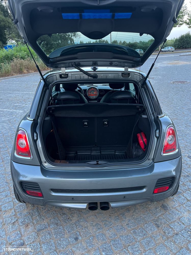 MINI 3 Portas John Cooper Works - 15
