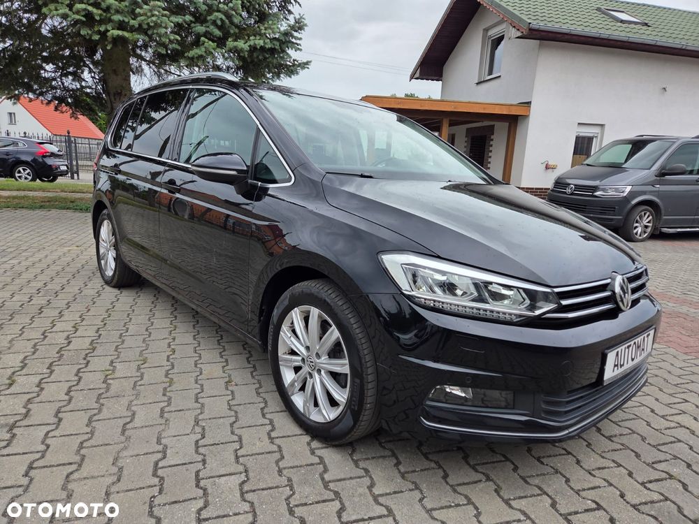 Volkswagen Touran - 4