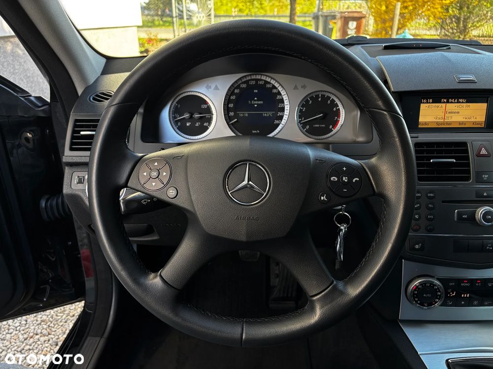 Mercedes-Benz Klasa C 180 Kompressor Avantgarde - 31