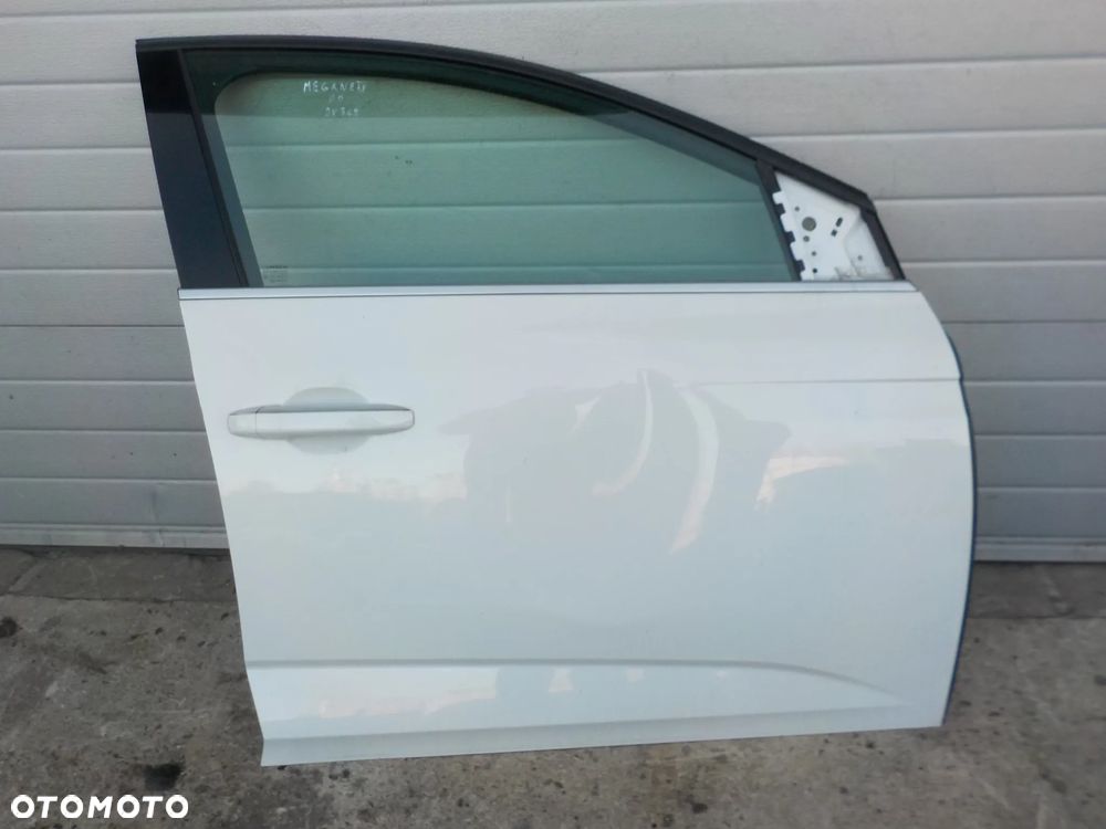 RENAULT MEGANE IV DRZWI PRAWE PRZÓD KOLOR DV369 - 1