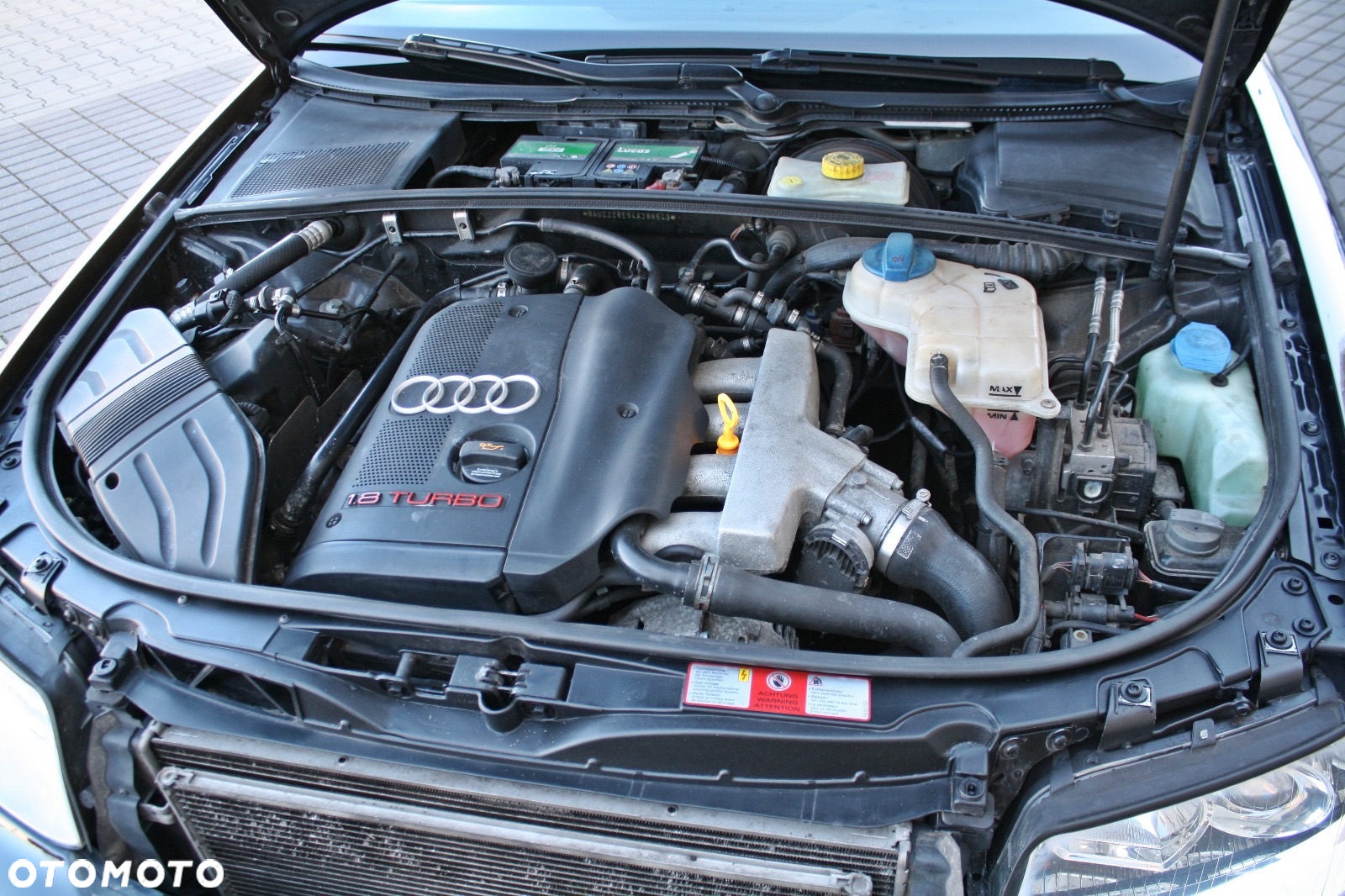 Audi A4 1.8T Quattro - 6