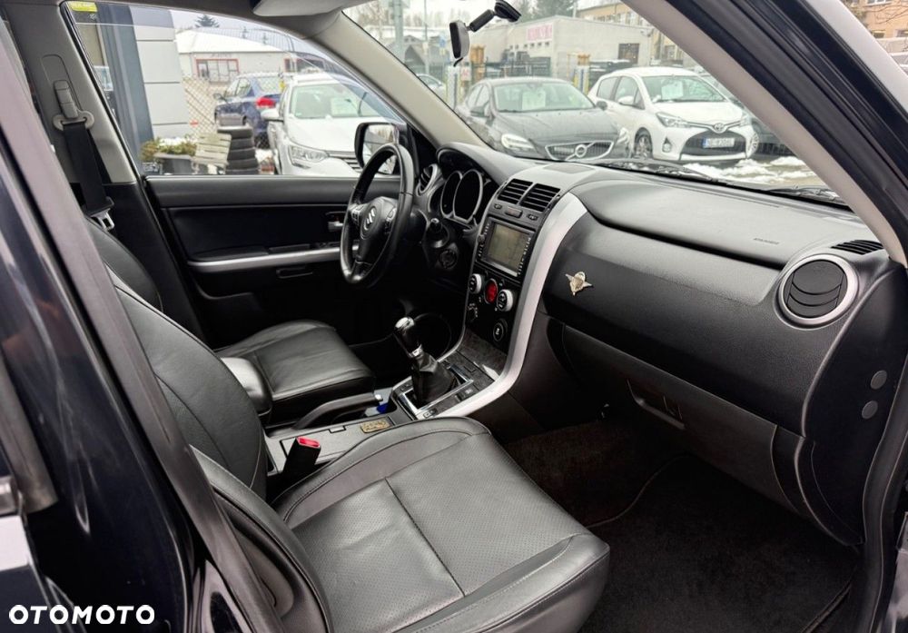 Suzuki Grand Vitara - 30