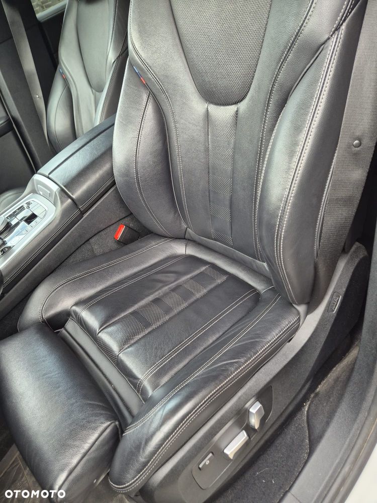 BMW X6 - 25