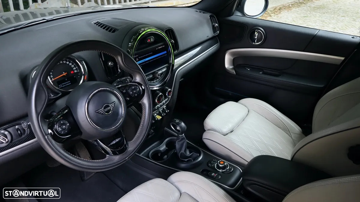 MINI Countryman Cooper SE ALL4 Auto - 16