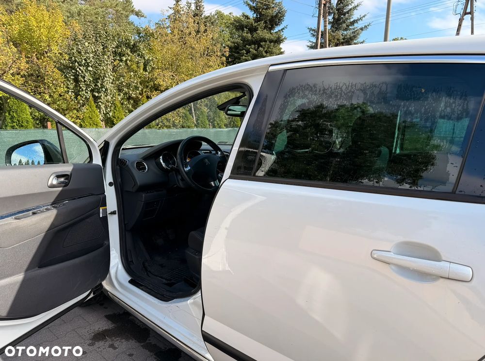 Peugeot 3008 1.6 HDi Style - 9