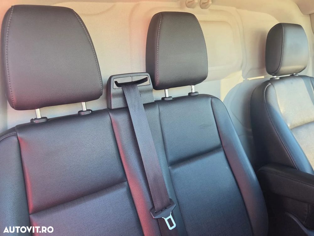 Ford New Transit Custom Black Edition L2H1 - 21