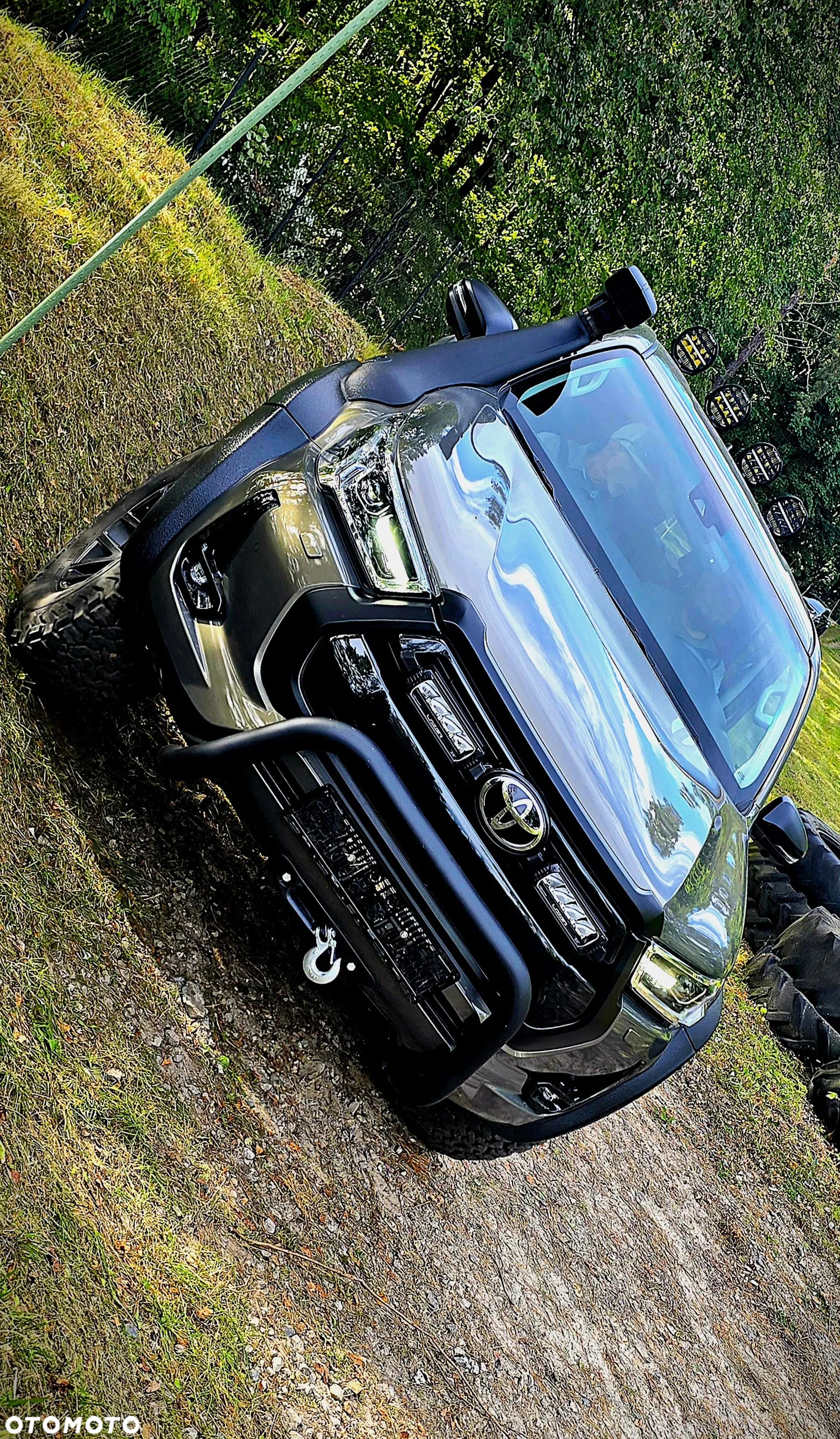 Toyota Hilux 2.8 D-4D Double Cab SR5 4x4 - 11