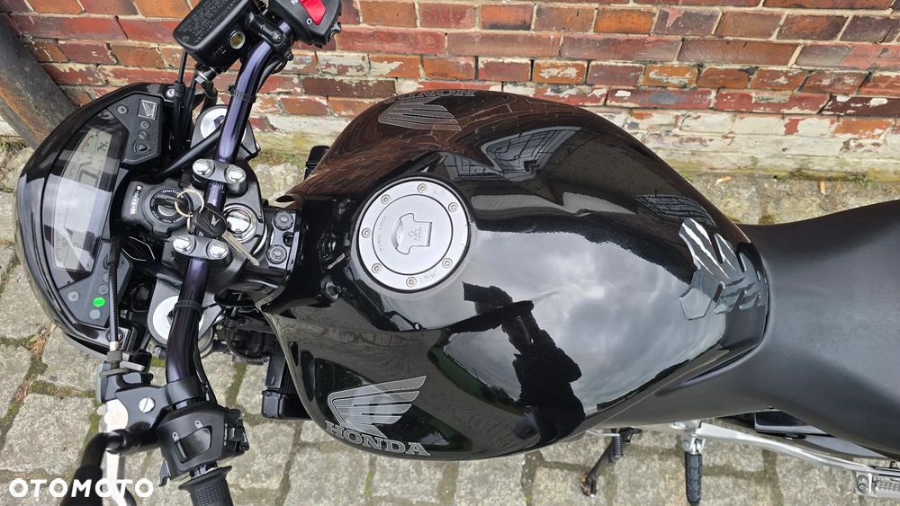Honda Hornet - 15