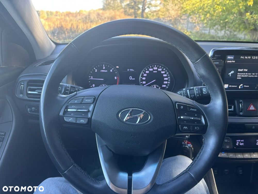 Hyundai i30 - 23