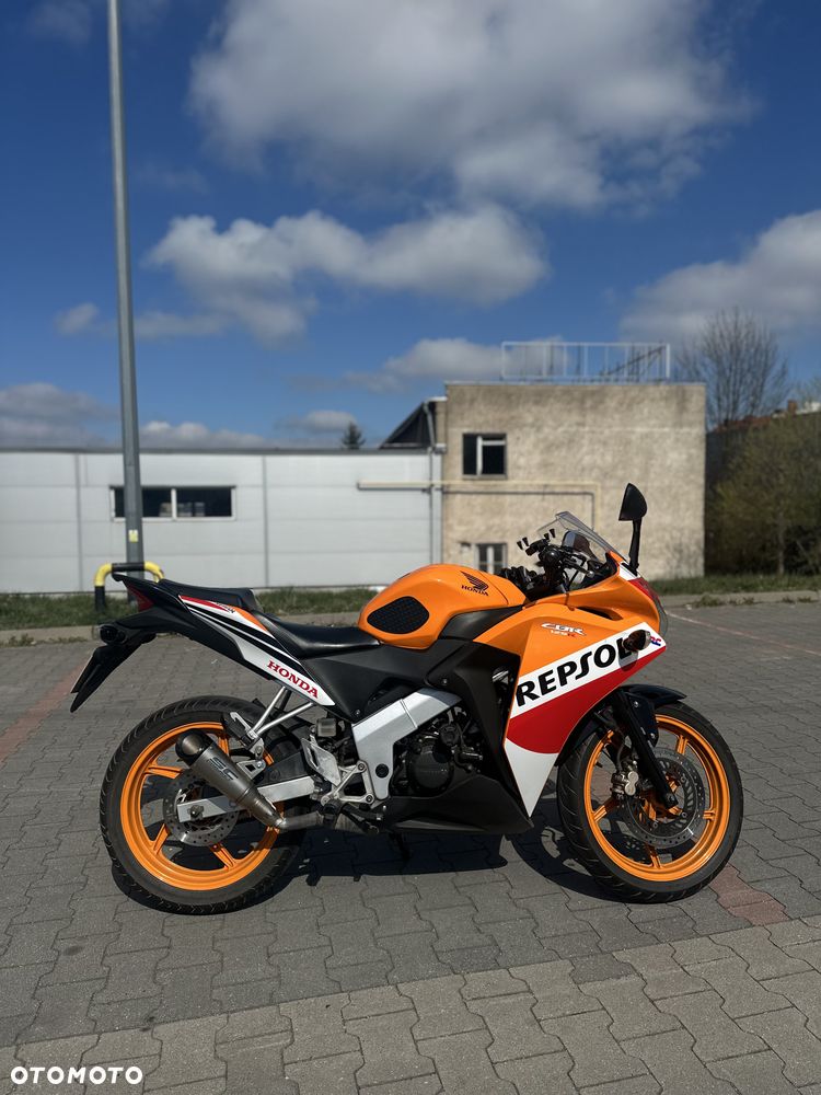 Honda CBR - 1