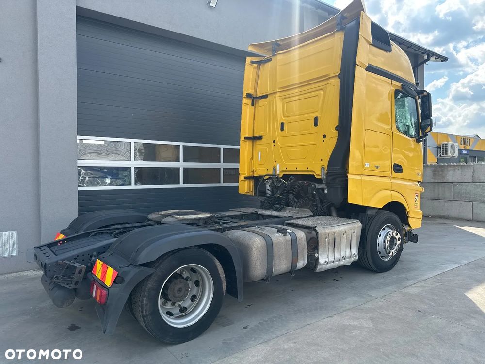 Mercedes-Benz ACTROS - 5