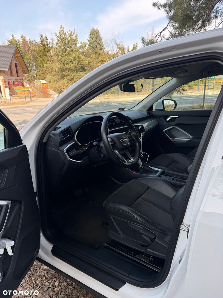 Audi Q3 35 TFSI S tronic - 14