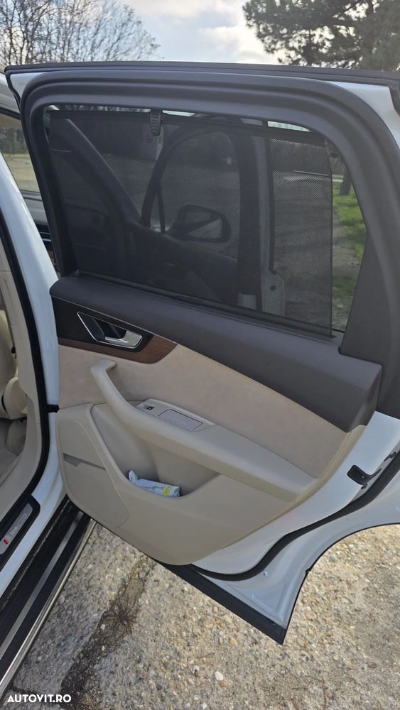 Audi Q7 - 11