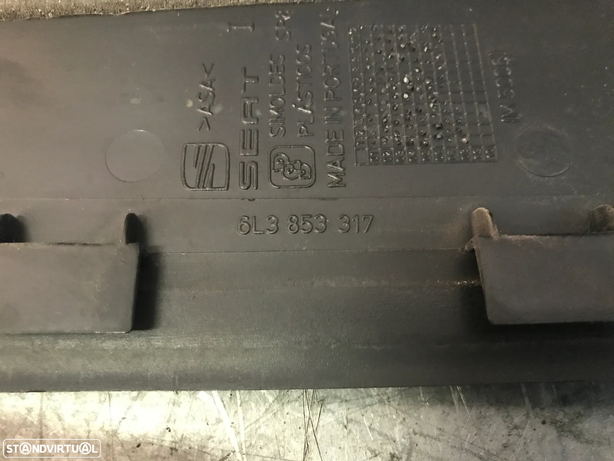 ACABAMENTO EXTERIOR PILAR PORTA SEAT IBIZA 6L - ESQUERDO  6L3853317 / - 3