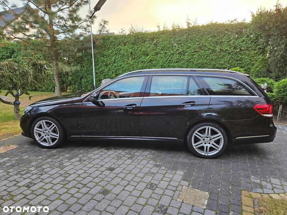 Mercedes-Benz Klasa E 220 CDI DPF BlueEFFICIENCY Elegance - 2