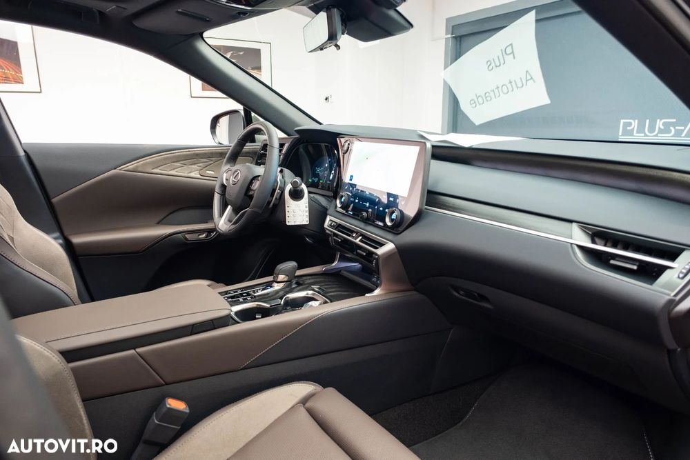 Lexus Seria RX 450h+ E-Four PHEV Luxury Mark Levinson - 15