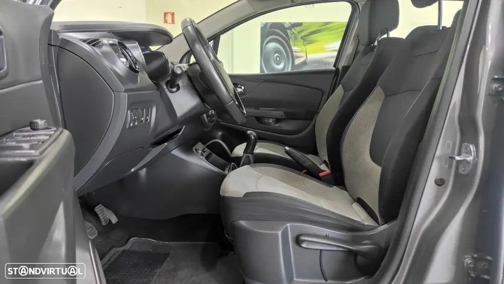 Renault Captur 1.5 dCi Sport - 17