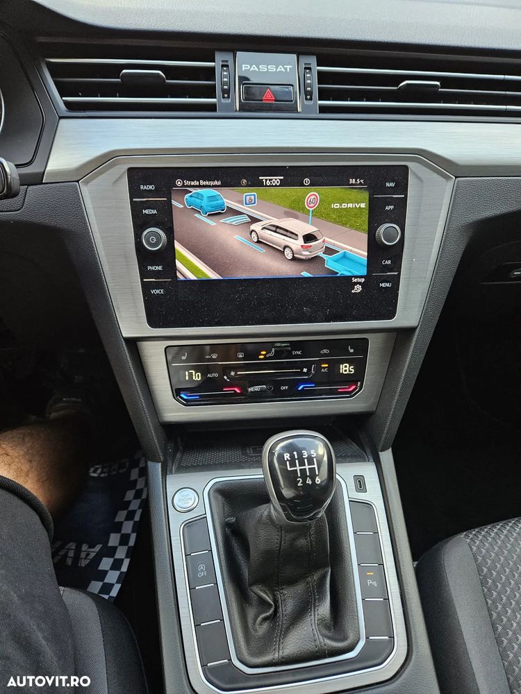 Volkswagen Passat - 10