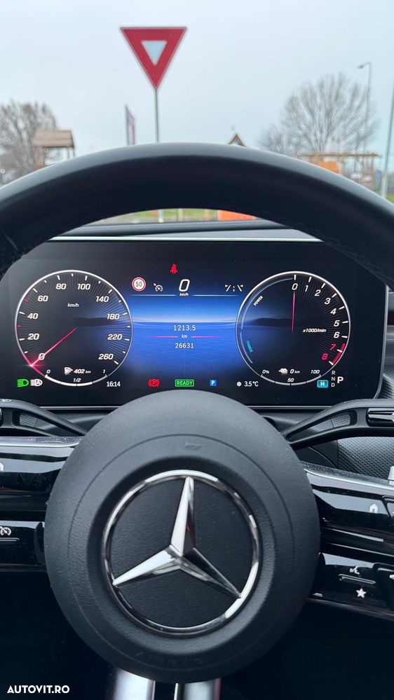 Mercedes-Benz C 400 e 4Matic 9G-TRONIC AMG Line - 10