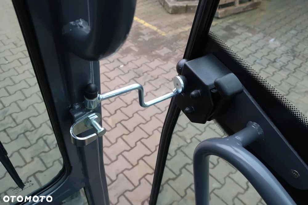NEX Minikoparka z kabiną ogrzewaną N12 Yanmar Power - 8