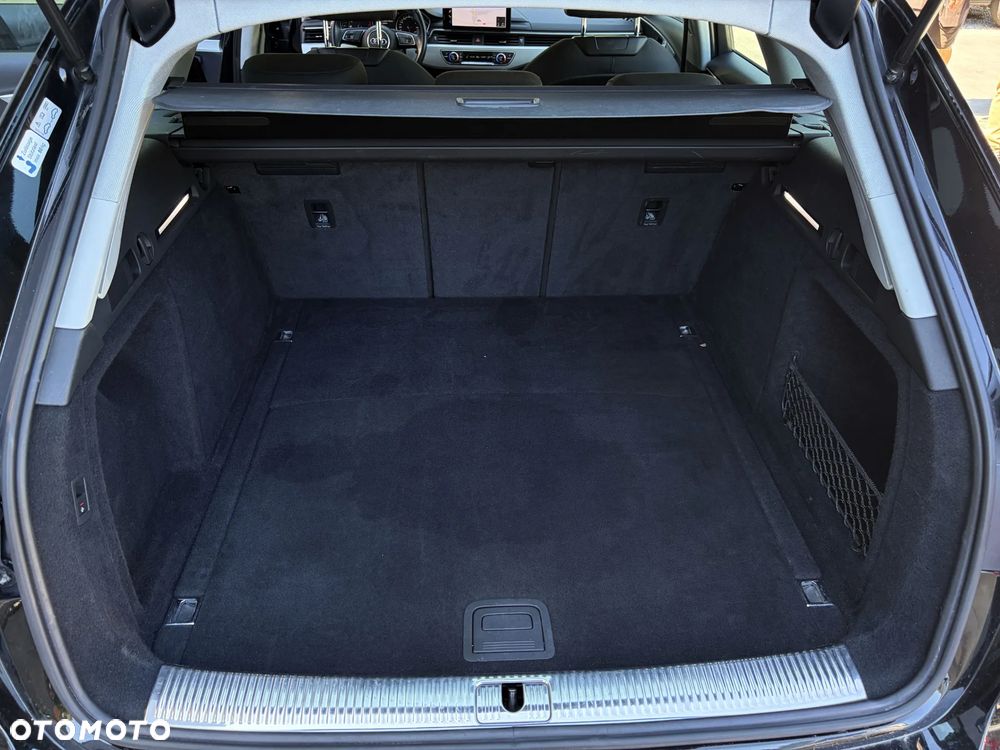 Audi A4 Avant 40 TFSI S tronic - 31