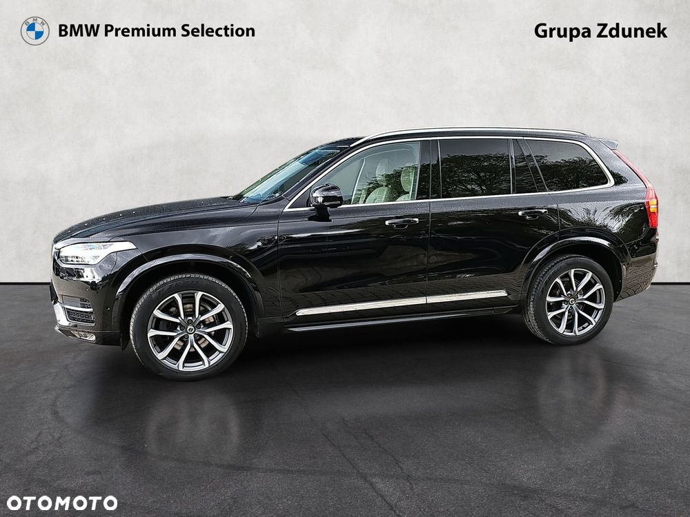 Volvo XC 90 - 9