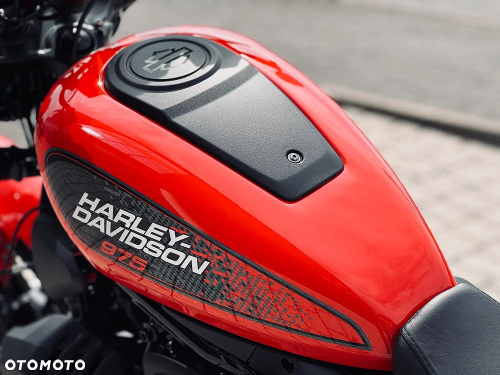 Harley-Davidson Sportster Nightster 975 - 12