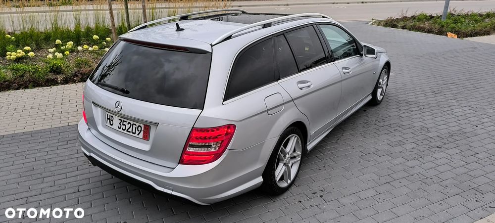 Mercedes-Benz Klasa C 220 CDI DPF Automatik Avantgarde - 22