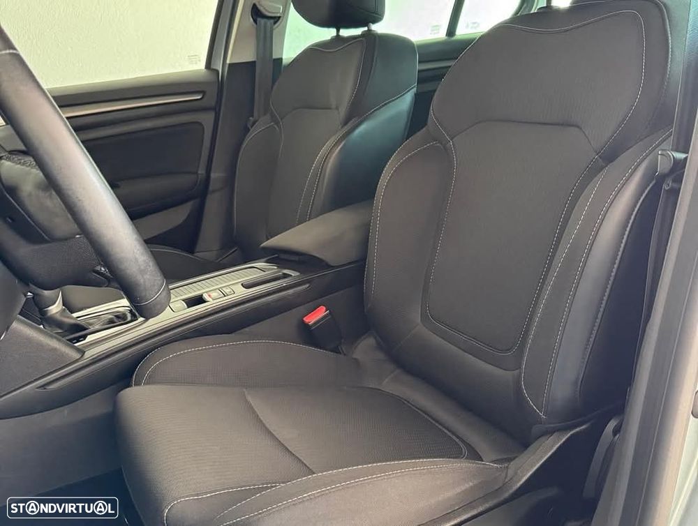 Renault Mégane Sport Tourer - 10