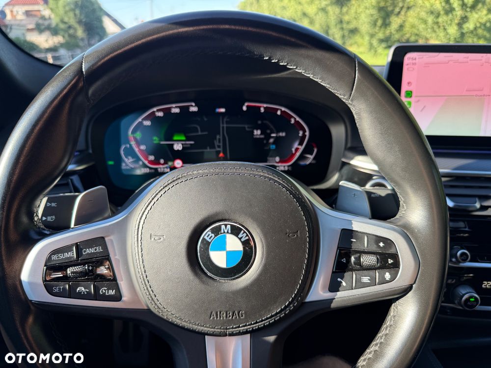 BMW Seria 5 520d xDrive MHEV M Sport sport - 38