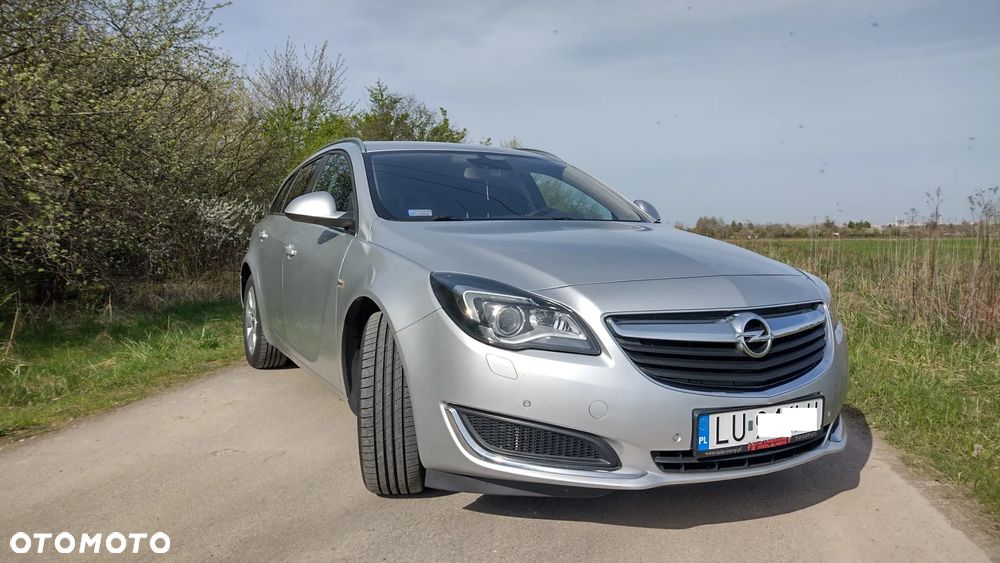 Opel Insignia 2.0 CDTI 4x4 Sports Tourer - 2