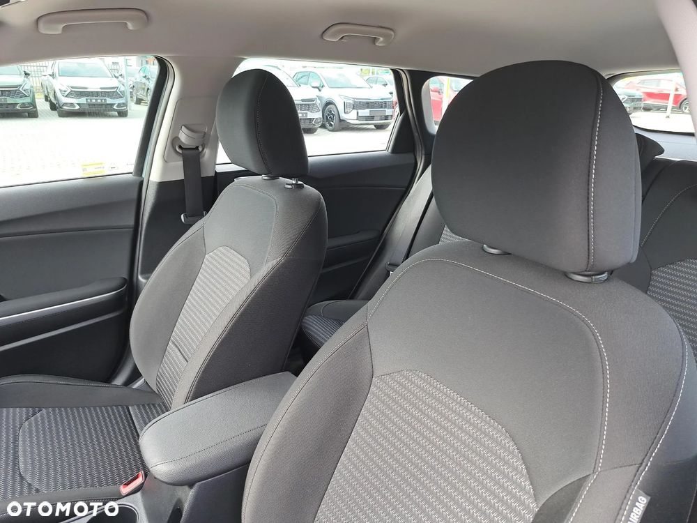 Kia Ceed 1.5 T-GDI M - 13